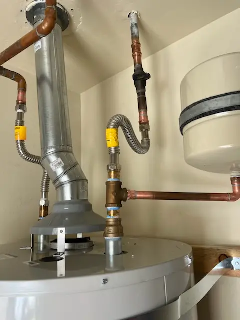 Water heater installation and plumbing repair in Snydersville